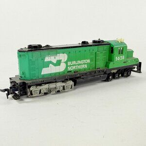 Vintage Burlington Northern 5628 HO Diesel Locomotive Train Engine Not Tested